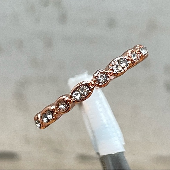 Beautiful Dainty Round Cut White Diamond CZ Rose Gold Tone Plated Ring Band